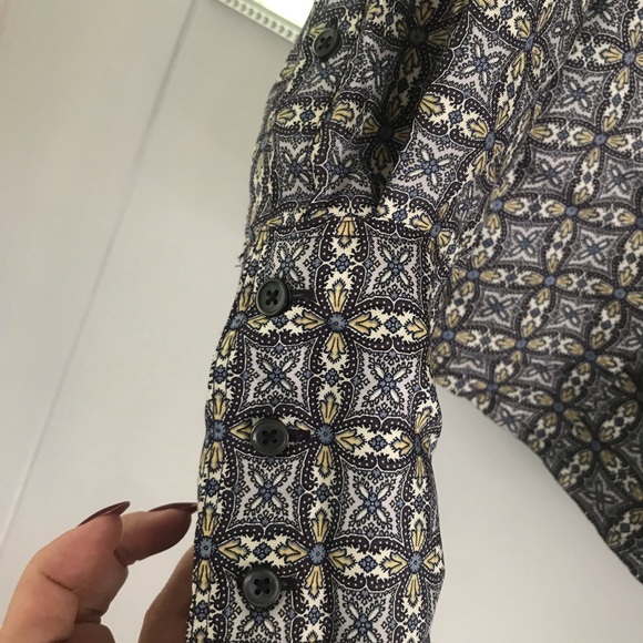 Ann Taylor Silk Button Down Paisley Blouse M - Picture 5 of 6
